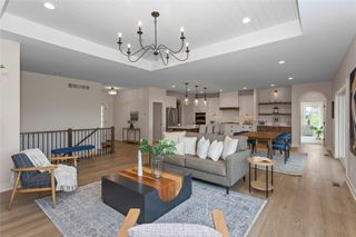 17425 Oakwood Drive, Urbandale, IA 50323