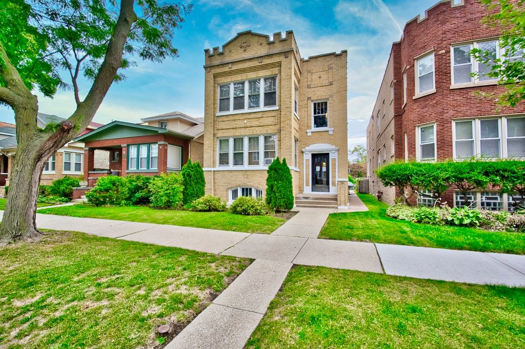 6609 N Artesian Avenue 1, Chicago, IL 60645