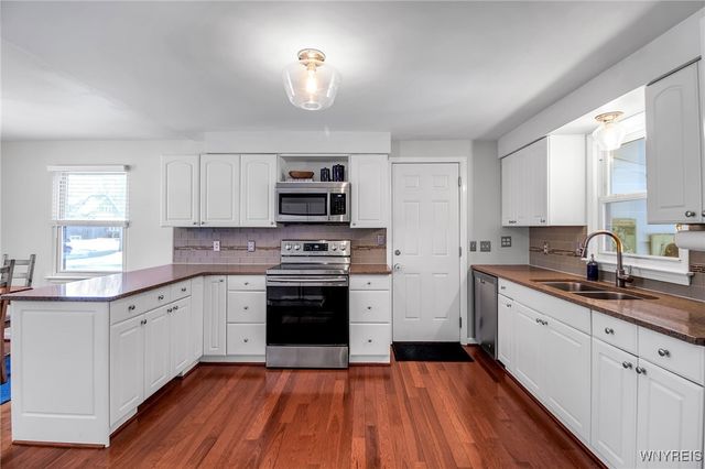 172 Burroughs Drive, Amherst, NY 14226