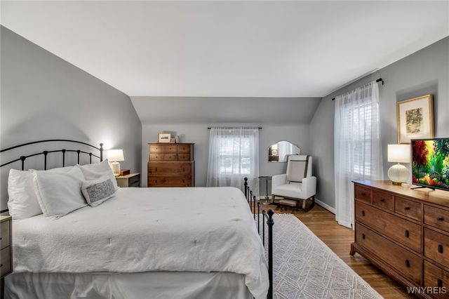 172 Burroughs Drive, Amherst, NY 14226