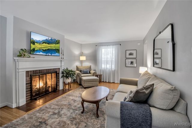 172 Burroughs Drive, Amherst, NY 14226