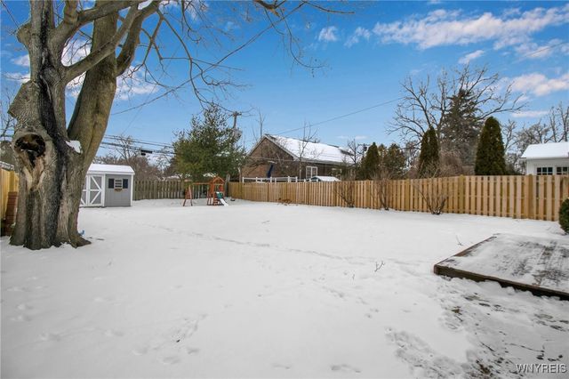 172 Burroughs Drive, Amherst, NY 14226