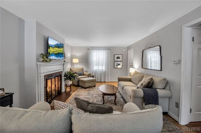 172 Burroughs Drive, Amherst, NY 14226