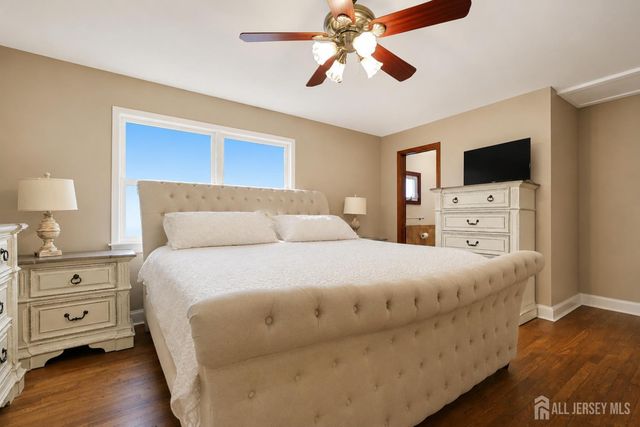 14 Kilmer Drive, Manalapan, NJ 07726