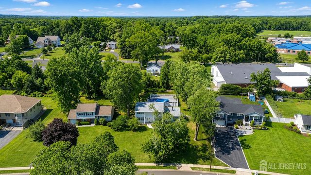 14 Kilmer Drive, Manalapan, NJ 07726