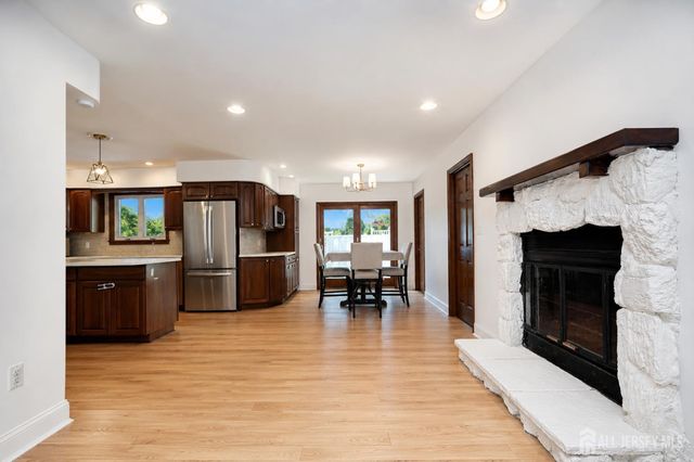 14 Kilmer Drive, Manalapan, NJ 07726
