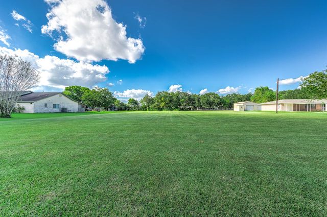 00 Mustang Drive, Alvin, TX 77511