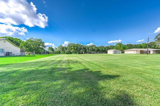 00 Mustang Drive, Alvin, TX 77511
