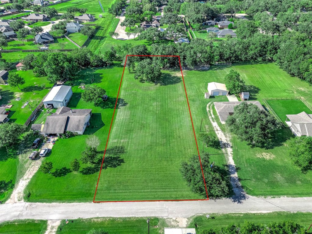 00 Mustang Drive, Alvin, TX 77511