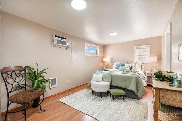 671 Notus Rd, Notus, ID 83656