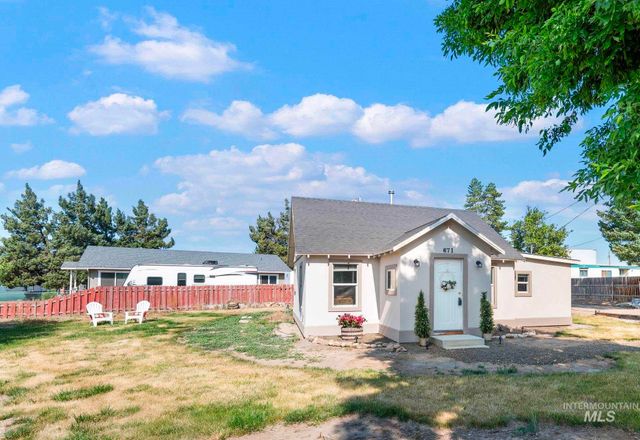 671 Notus Rd, Notus, ID 83656