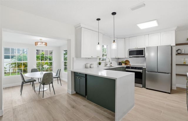 309 84TH AVENUE NE, St Petersburg, FL 33702