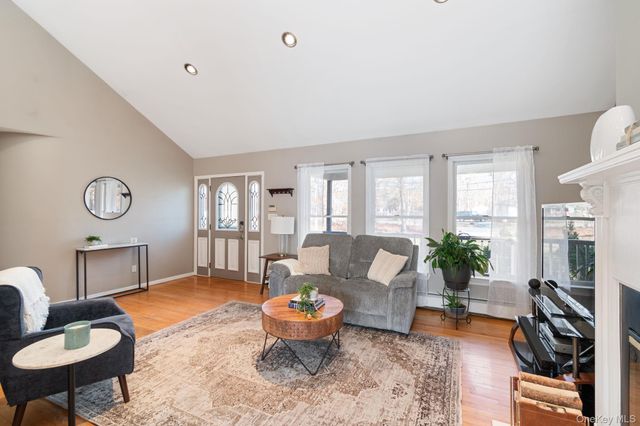 142 Gerard Road, Yaphank, NY 11980