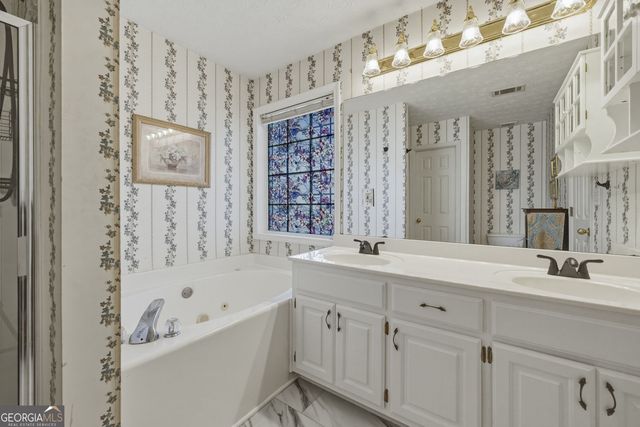 3989 Riverstone Drive, Suwanee, GA 30024