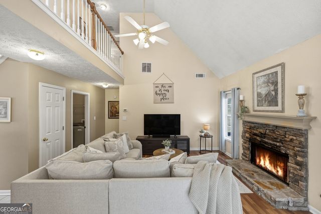 3989 Riverstone Drive, Suwanee, GA 30024