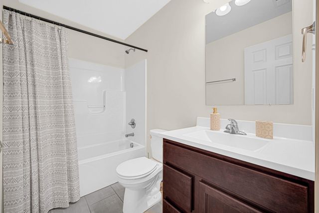 15632 W 102nd Place, Dyer, IN 46311