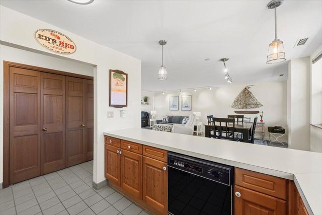 230 Water Street 2, St. Joseph, MI 49085