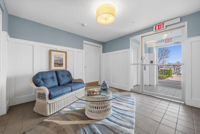 230 Water Street 2, St. Joseph, MI 49085