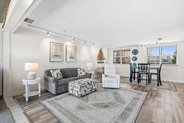 230 Water Street 2, St. Joseph, MI 49085