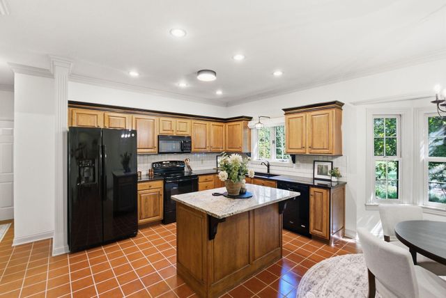 1021 Wesbend Drive, Frankfort, KY 40601