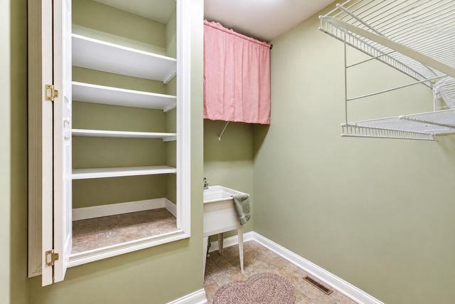 1021 Wesbend Drive, Frankfort, KY 40601