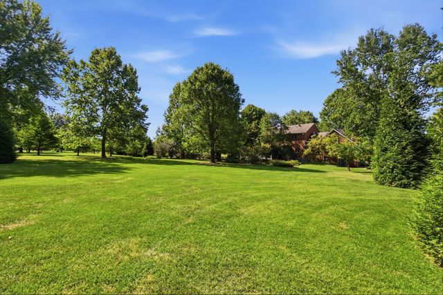 1021 Wesbend Drive, Frankfort, KY 40601