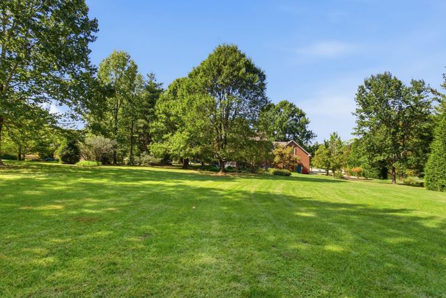 1021 Wesbend Drive, Frankfort, KY 40601
