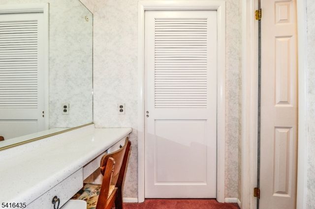 34 Timberlane Dr, Woodbridge Twp., NJ 07067