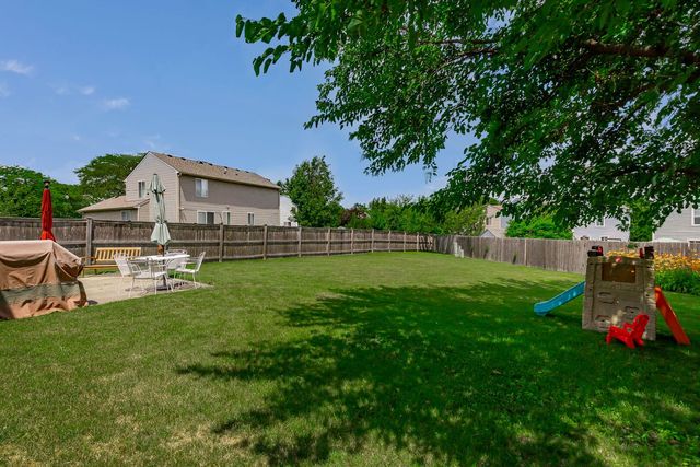 200 Heath Place, Westmont, IL 60559