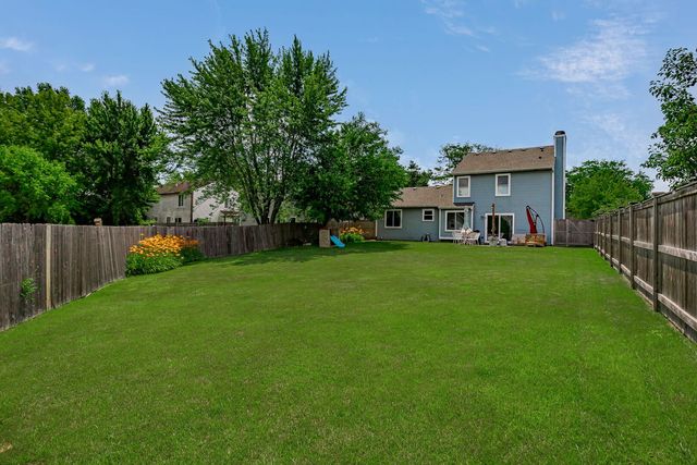 200 Heath Place, Westmont, IL 60559