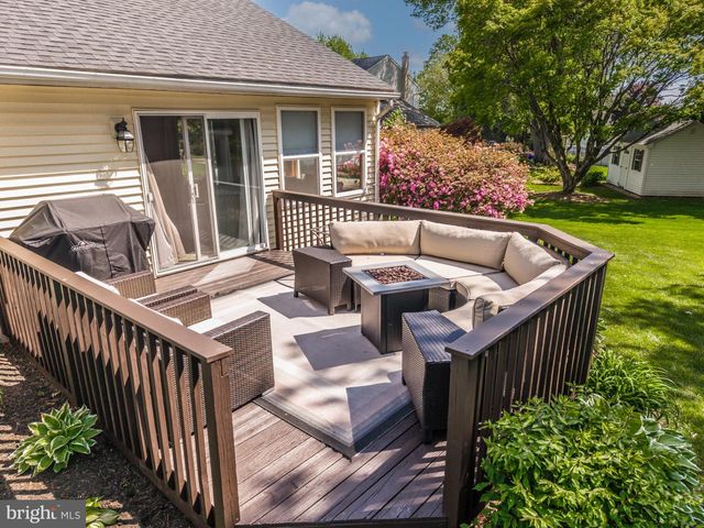 111 CANTER LN, Glenmoore, PA 19343