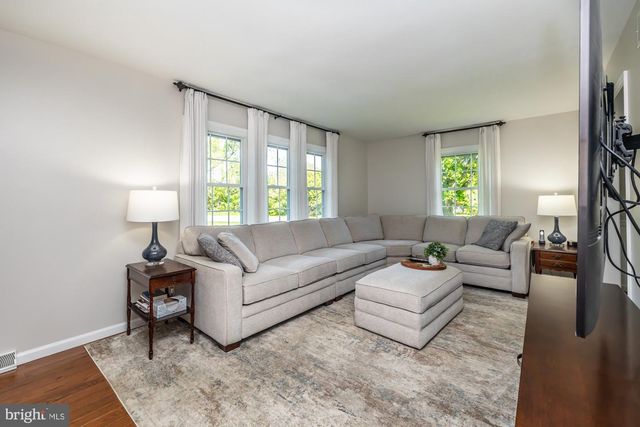111 CANTER LN, Glenmoore, PA 19343