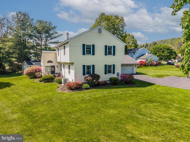 111 CANTER LN, Glenmoore, PA 19343