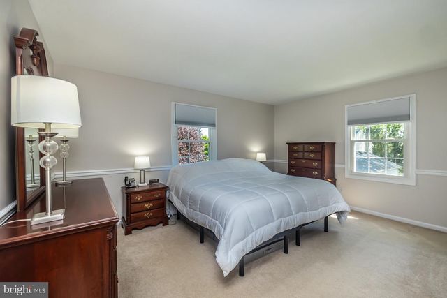 111 CANTER LN, Glenmoore, PA 19343