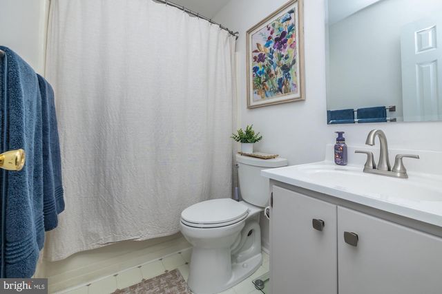 111 CANTER LN, Glenmoore, PA 19343
