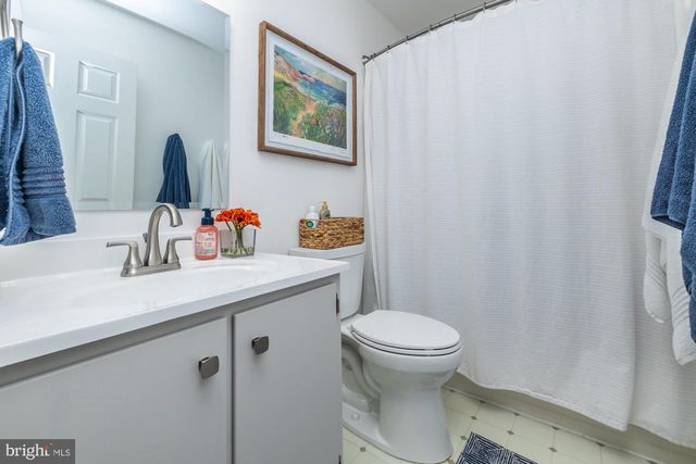 111 CANTER LN, Glenmoore, PA 19343