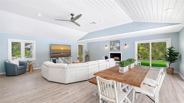 7221 PLOVERS WAY, Sarasota, FL 34242