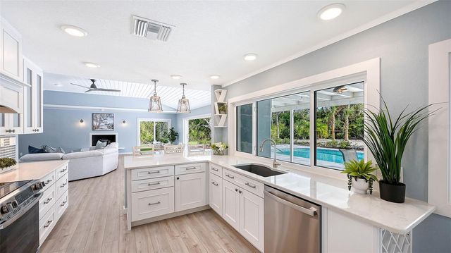 7221 PLOVERS WAY, Sarasota, FL 34242