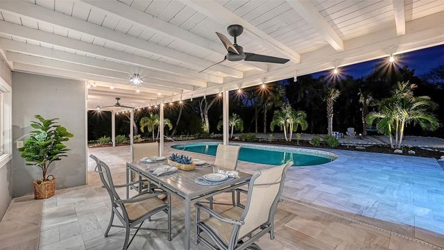 7221 PLOVERS WAY, Sarasota, FL 34242