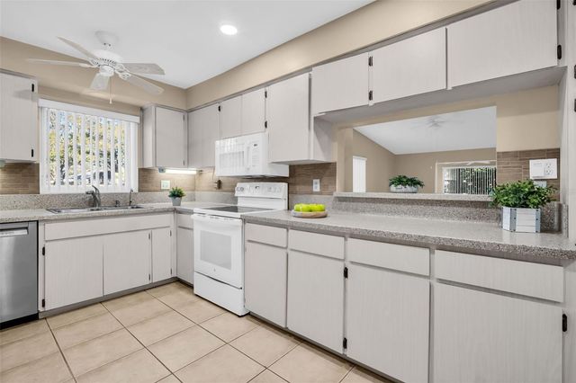 3201 MCMATH DRIVE, Palm Harbor, FL 34684