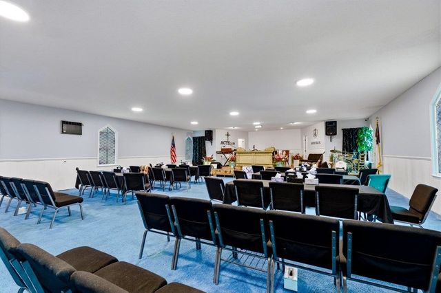 4360 Rose St., Loris, SC 29569