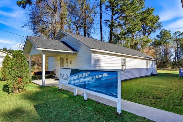 4360 Rose St., Loris, SC 29569