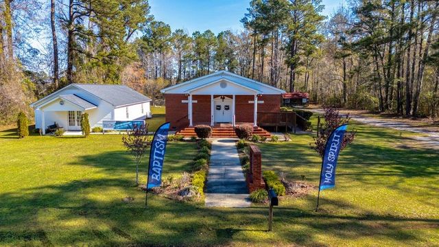 4360 Rose St., Loris, SC 29569