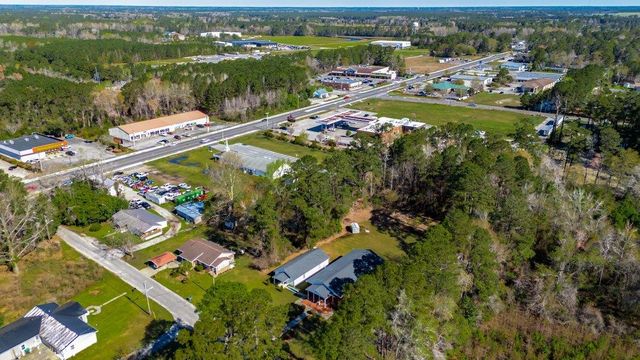 4360 Rose St., Loris, SC 29569