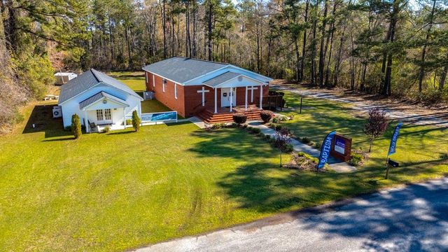 4360 Rose St., Loris, SC 29569