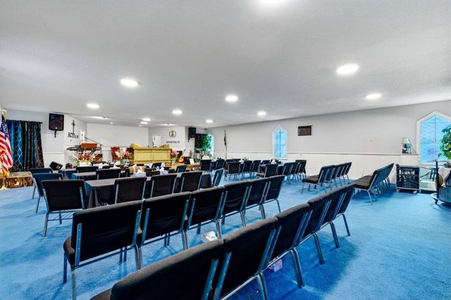 4360 Rose St., Loris, SC 29569