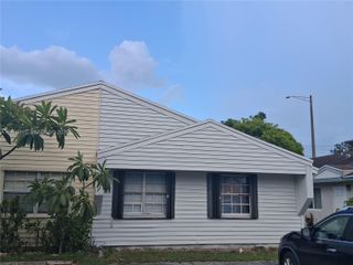 1234 SW 71st Terrace, North Lauderdale, FL 33068