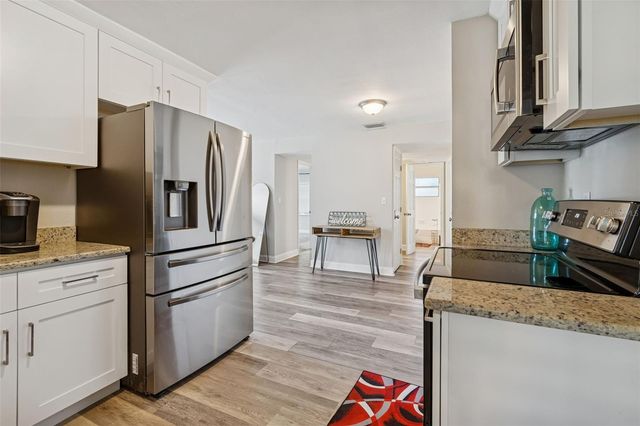 3202 E JEAN STREET, Tampa, FL 33610