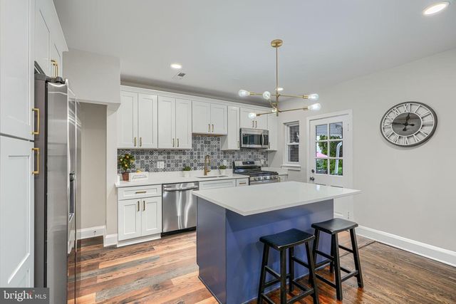 2543 LIBERTY PKWY, Dundalk, MD 21222