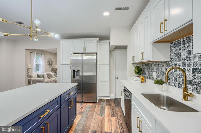 2543 LIBERTY PKWY, Dundalk, MD 21222